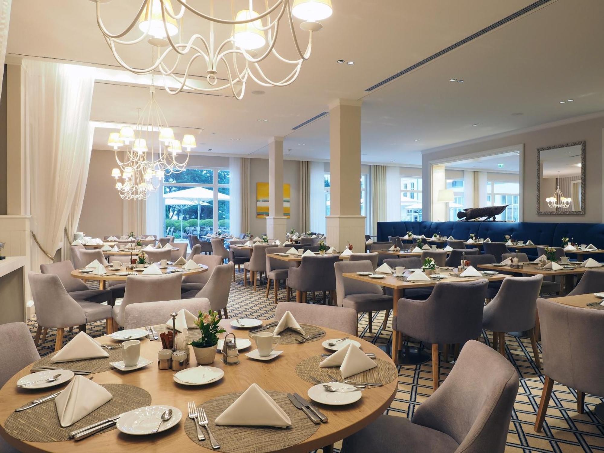 Steigenberger Grandhotel & Spa Heringsdorf Exteriör bild The restaurant