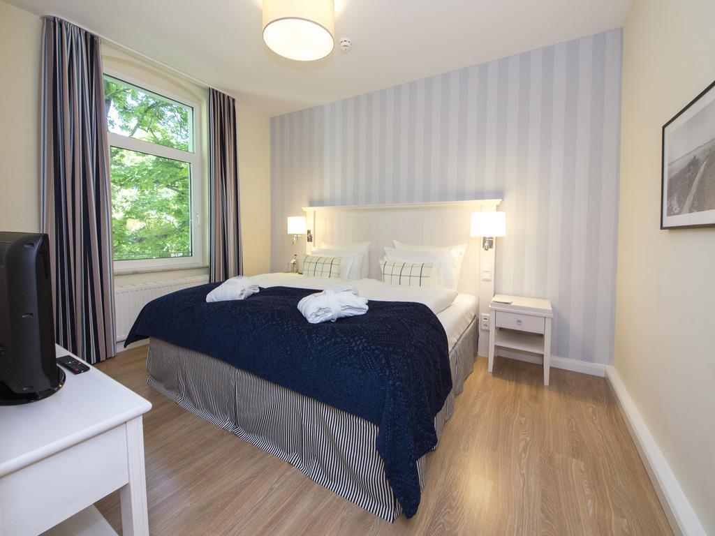 Steigenberger Grandhotel & Spa Heringsdorf Exteriör bild A room at the hotel